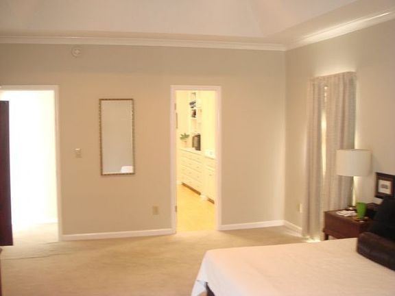 MASTER  BEDROOM