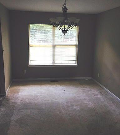 2nd image of 4 Saint Lisas Ct