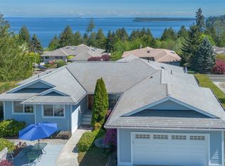 662 Pioneer Dr, Port Ludlow, WA 98365