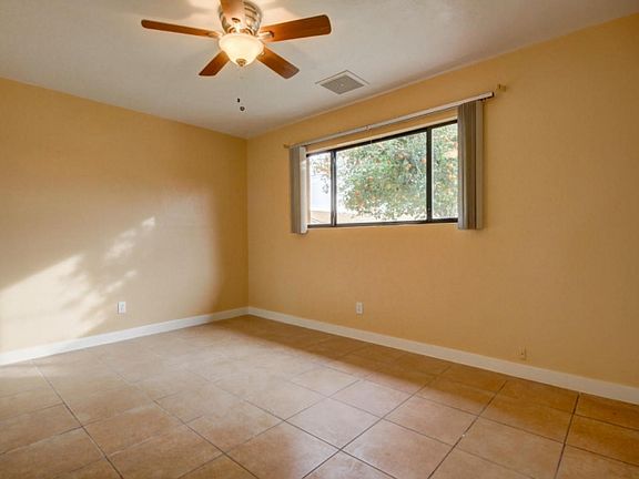 4th image of 3011 W Corrine Dr