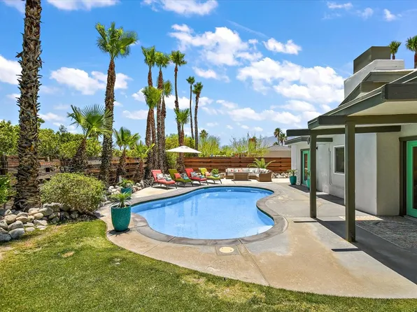 2632 N Aurora Dr, Palm Springs, CA 92262