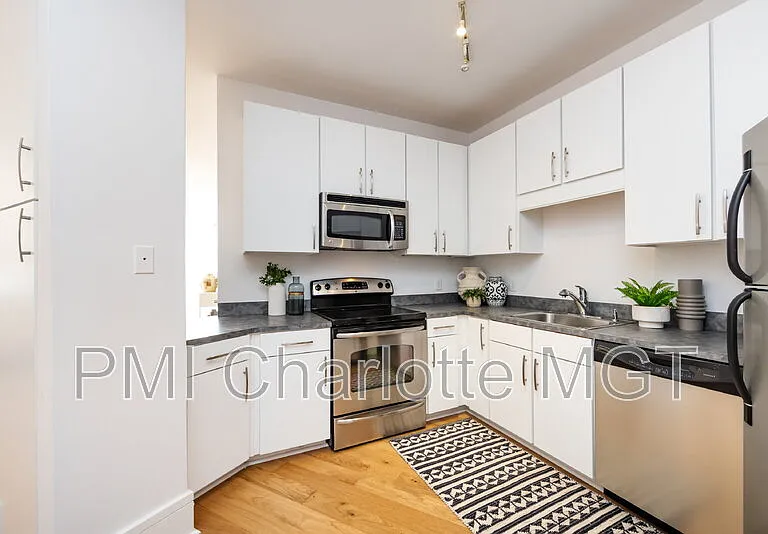 1600 Fulton Ave #204 — Photo 12