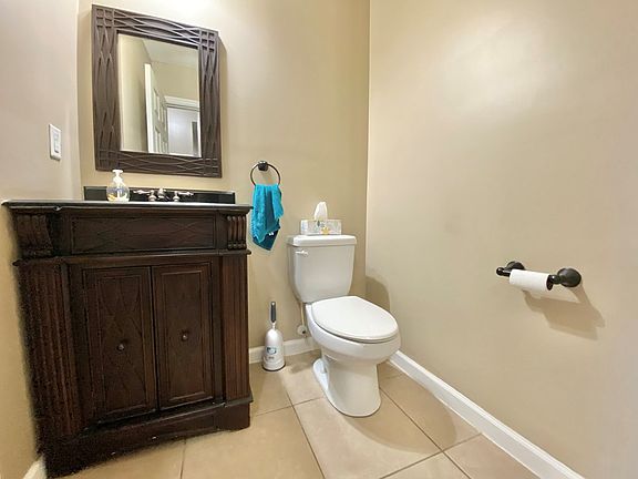 5th image of 4693 Custer Dr