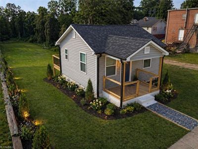 2416 E Manchester, Winston Salem, NC, 27105