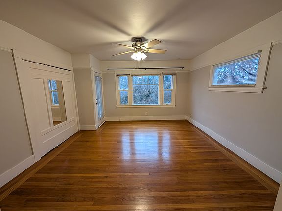 4th image of 920 35th St