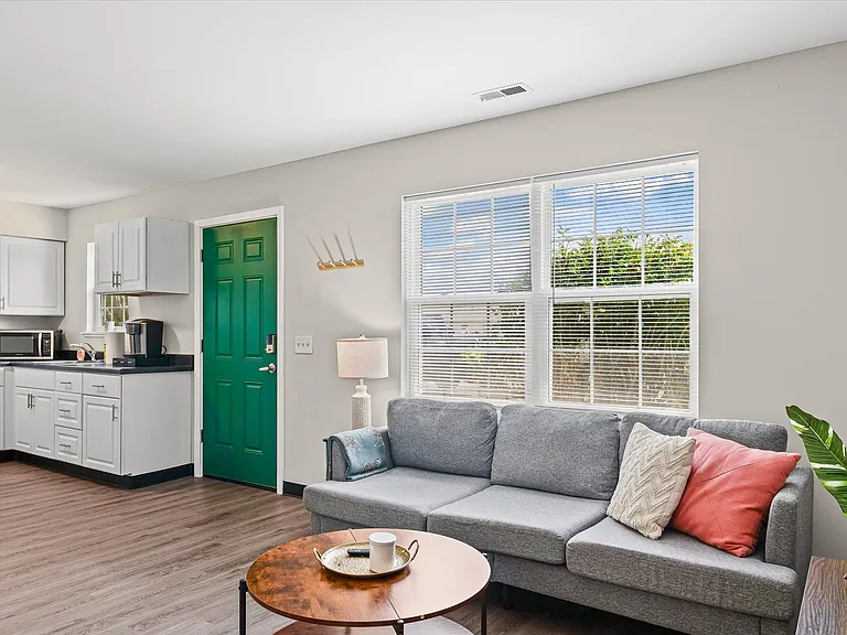 202 Nicholas Dr #B — Photo 21