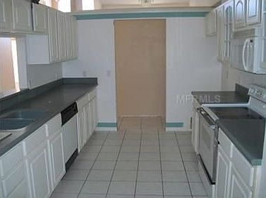 3rd image of 4199 Quail Wood Dr
