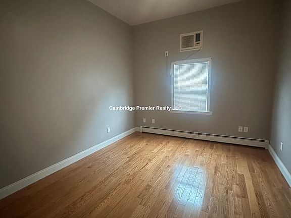 2nd image of 126 Dudley St #12R