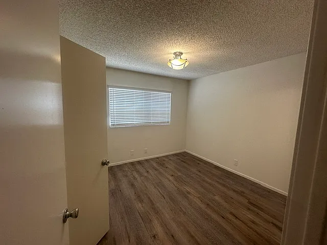 1061 Raymond Ave #302 — Photo 7