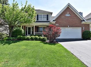 536 Meadowview Dr, West Chicago, IL 60185