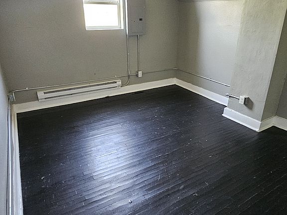 4th image of 1314 E Evans Ave