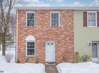 18 Toms Point Ln, Lincoln Park, NJ 07035