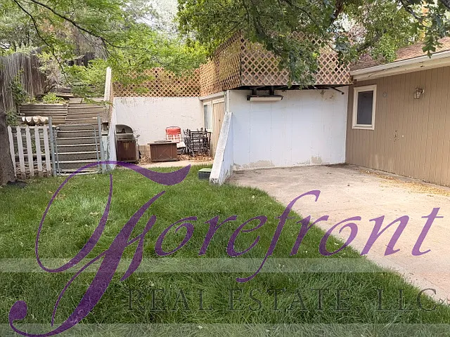 1620 Cornwall St — Photo 13