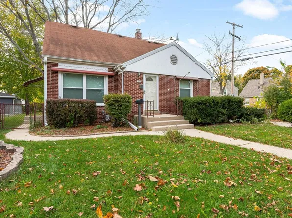 3055 N 81st STREET, Milwaukee, WI 53222