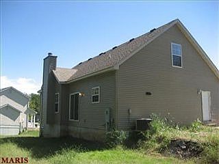 2nd image of 121 Katherine Dr