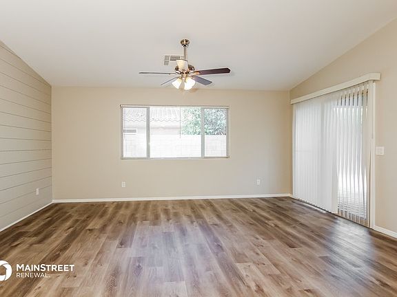 4th image of 348 N 102nd Pl