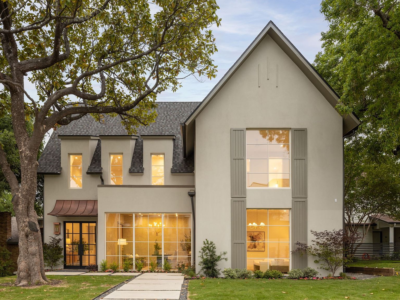 6954 La Vista Dr