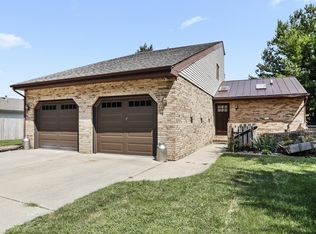 402 N Smith Rd, Urbana, IL 61802