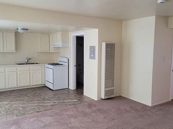 4th image of 428 16th St #18
