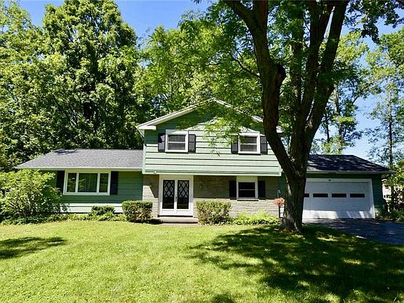 2nd image of 44 Willowbend Dr