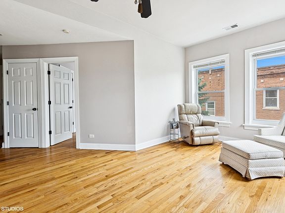 5th image of 4910 N Kedzie Ave APT 3E