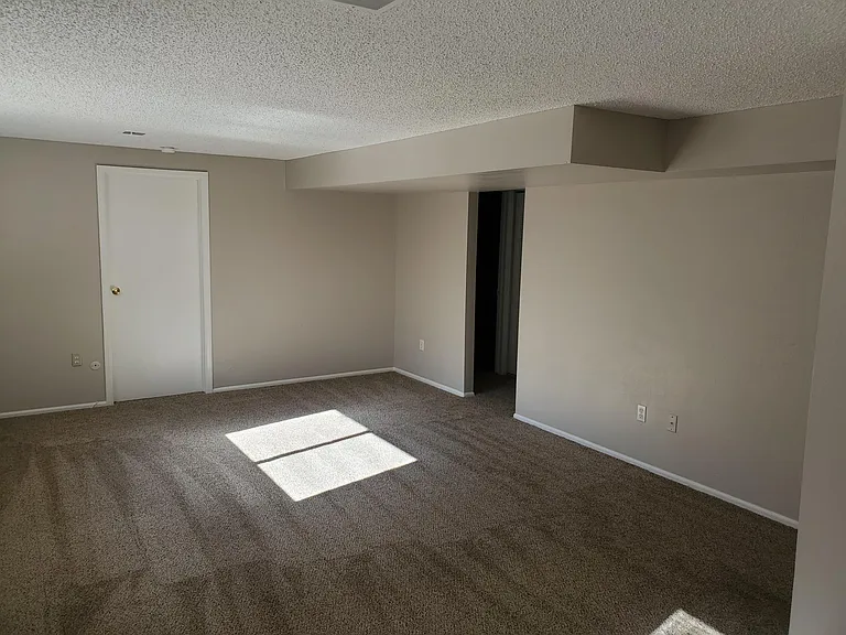 10463 Garland Way — Photo 5