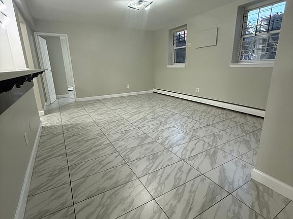 3rd image of 110 Lincoln Ave #18A