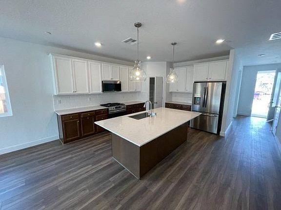 2nd image of 355 N Laverne Ave