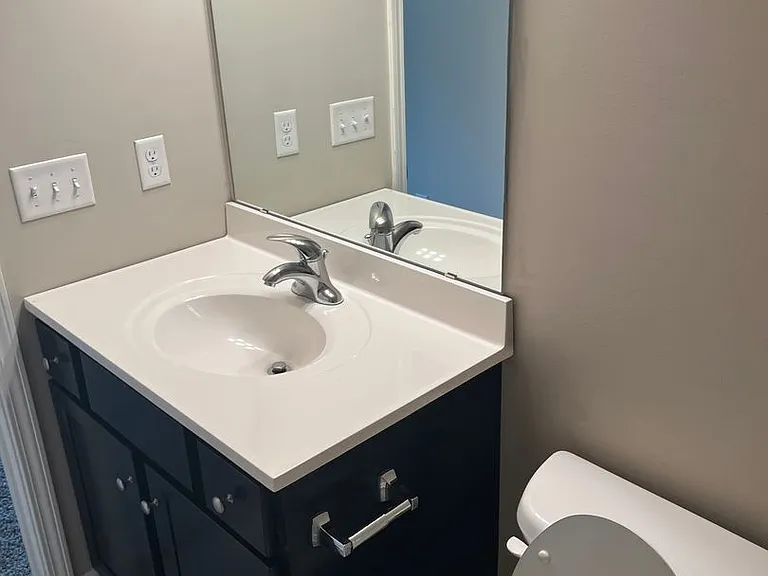 736 Village Creek Dr — Photo 15
