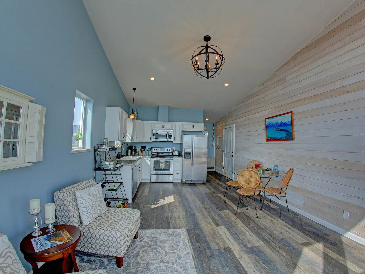 3 bed, 1800 sqft, $2,500 — Photo 2