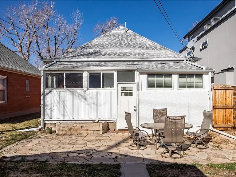 1140 S Emerson St — Photo 23