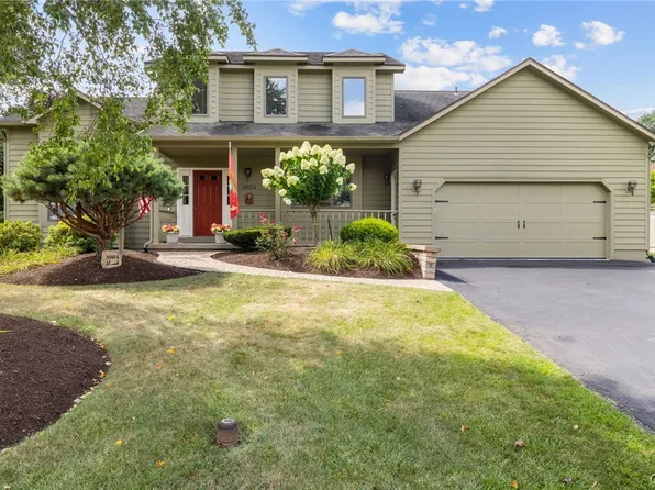 3904 Stetson Cir, Syracuse, NY 13215