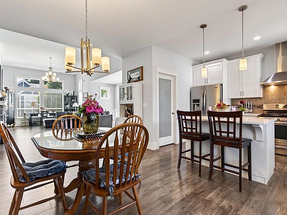 2nd image of 10166 Williams Rd #3