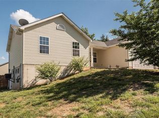 2300 Peterein Ct, Festus, MO 63028