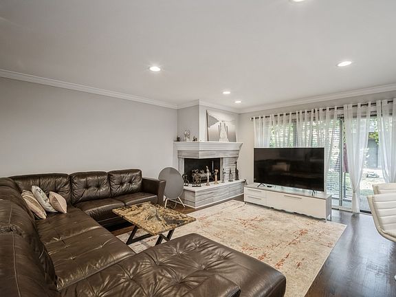4th image of 1805 Wildberry Dr Unit D
