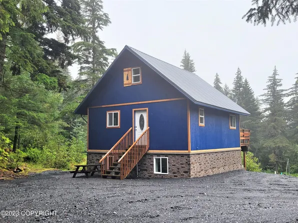 31864 Maximilian Ct, Seward, AK 99664