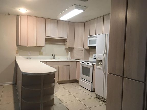 5th image of 3104 Ironwood Dr