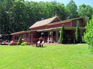 164 Charlton St, Oxford, MA 01540