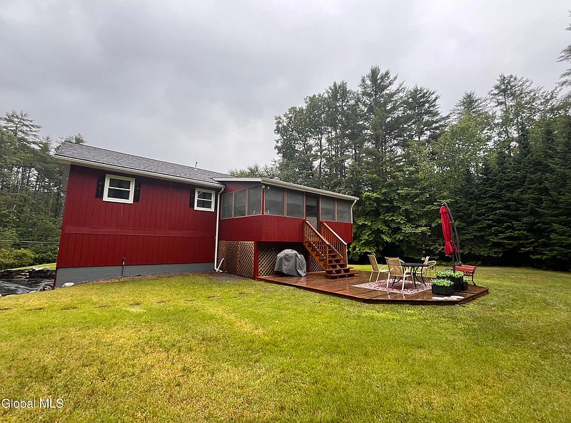 5th image of 187 Pease Hill Road