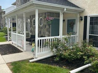 318 Whittier Ct, Sewell, NJ 08080