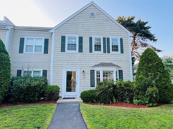 2nd image of 651 Brookside Dr #651
