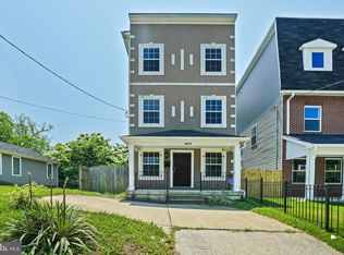 5823 Field Pl NE, Washington, DC 20019