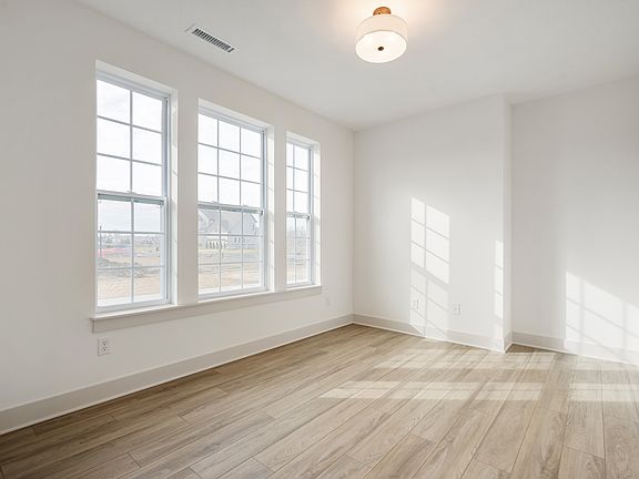 3rd image of 12001 Gia Ct