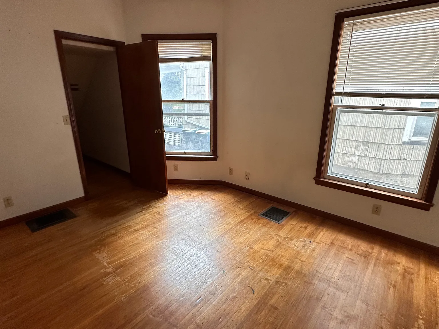 2 bed, 850 sqft, $1,895 — Photo 3