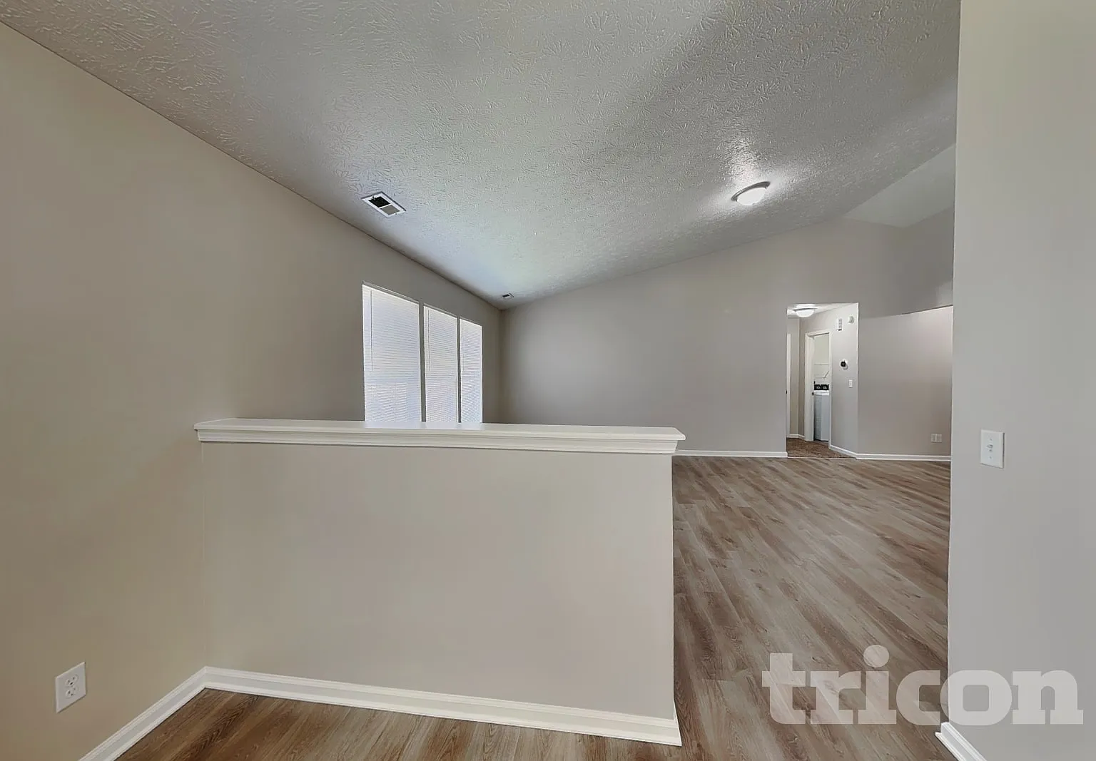 636 Weeping Way Lane Avon IN — Photo 4