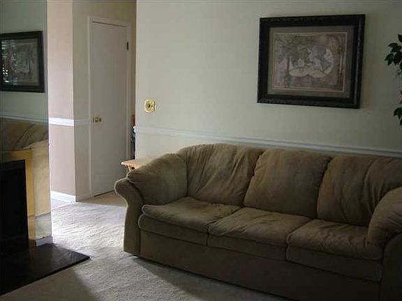 4th image of 7019 Runnymede Dr