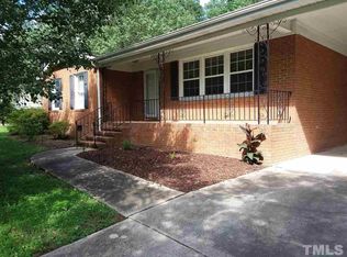1125 Brucemont Dr, Garner, NC 27529