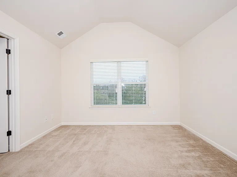 4414 Grove Landing Dr — Photo 8