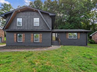 1239 Teakwood Trl, Stone Mountain, GA 30083