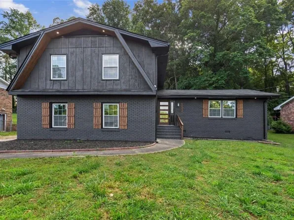 1239 Teakwood Trl, Stone Mountain, GA 30083